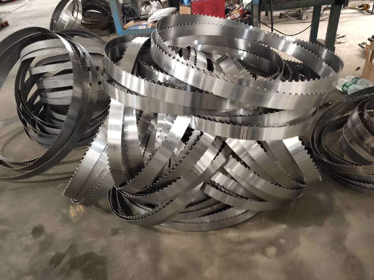 曲线锯锯片立式淬火带锯条高速钢不锈钢等材质切肉木材骨头面包等