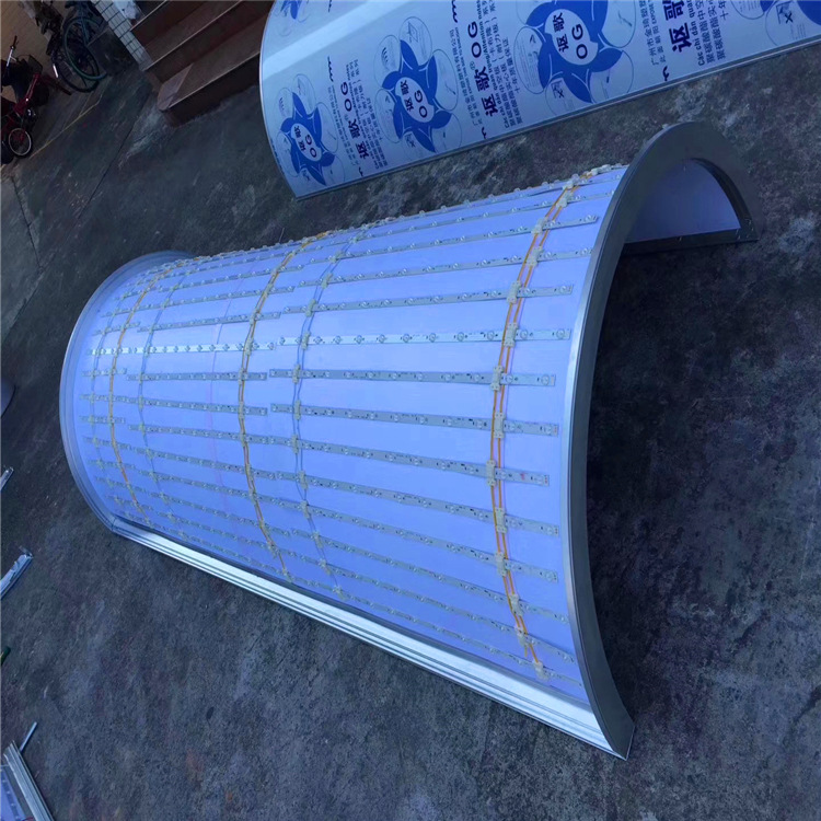 圆形包柱卡布灯箱弧形灯箱led灯发光商场大型包柱子灯箱高铁车站