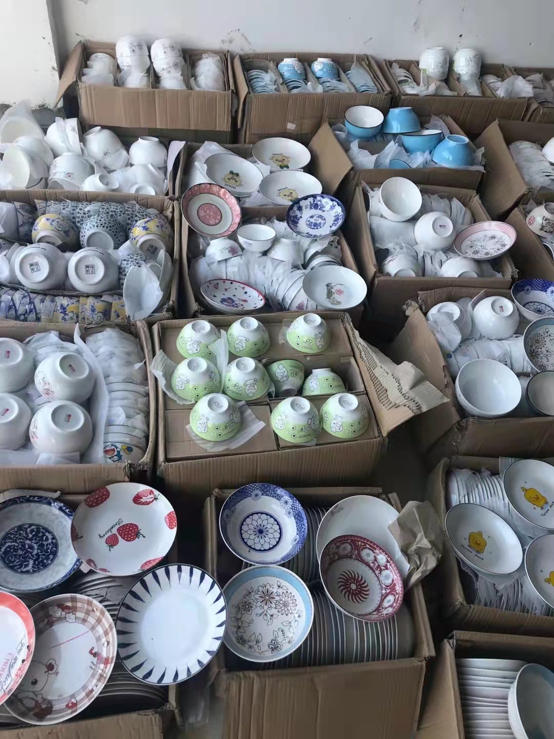 1元陶瓷碗 盘子 地摊碗 2元店 碗碟子 便宜陶瓷碗 库存 陶瓷碗