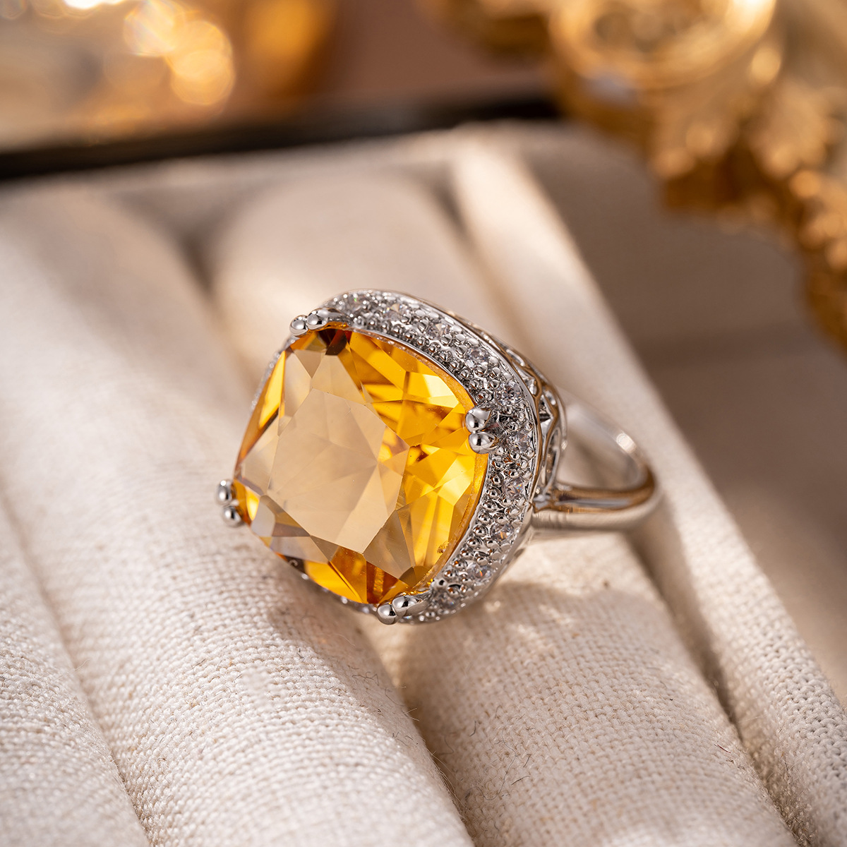 跨境新品超大方形锆石戒指微镶满钻戒指欧美轻奢夸张黄钻水晶手饰