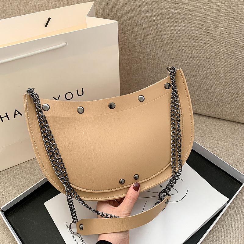 Small Bag Women's Bag 2021 New Fashion Fashion Chain Shoulder Underarm Bag Retro Textured Crossbody Rivet Saddle Bag