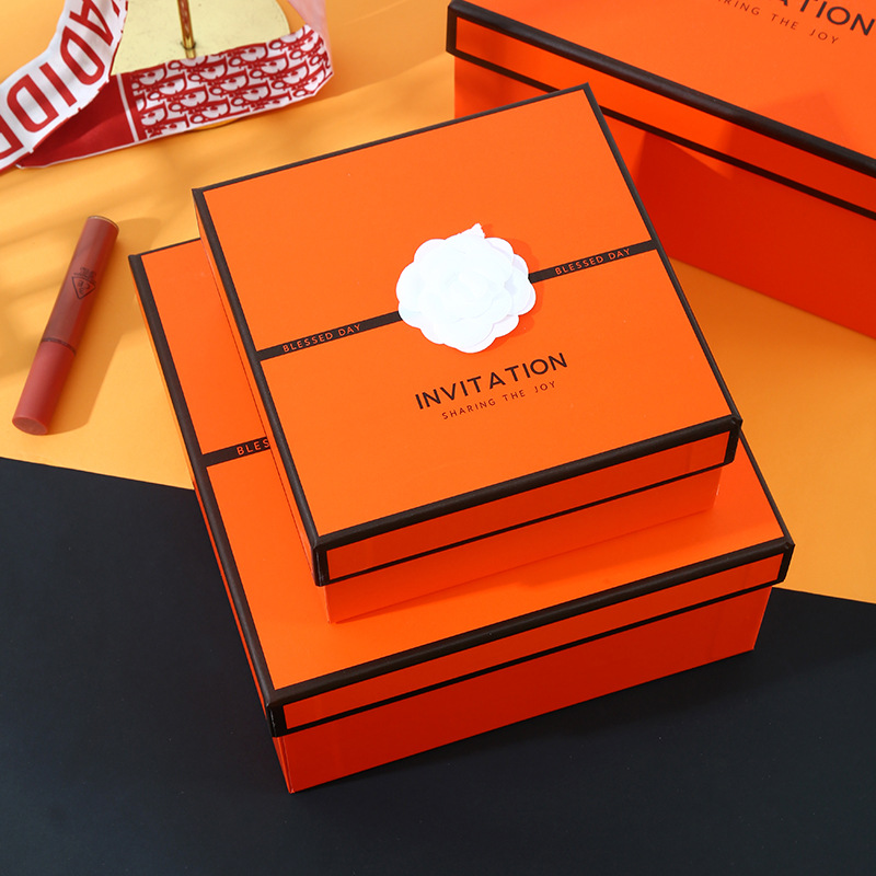 正方形盒子大号