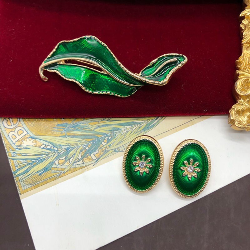 Pastoral Style Fresh Green Handmade Enamel Glaze Leaf Pin Brooch Same Color Earings Set Classic All-Matching Accessories