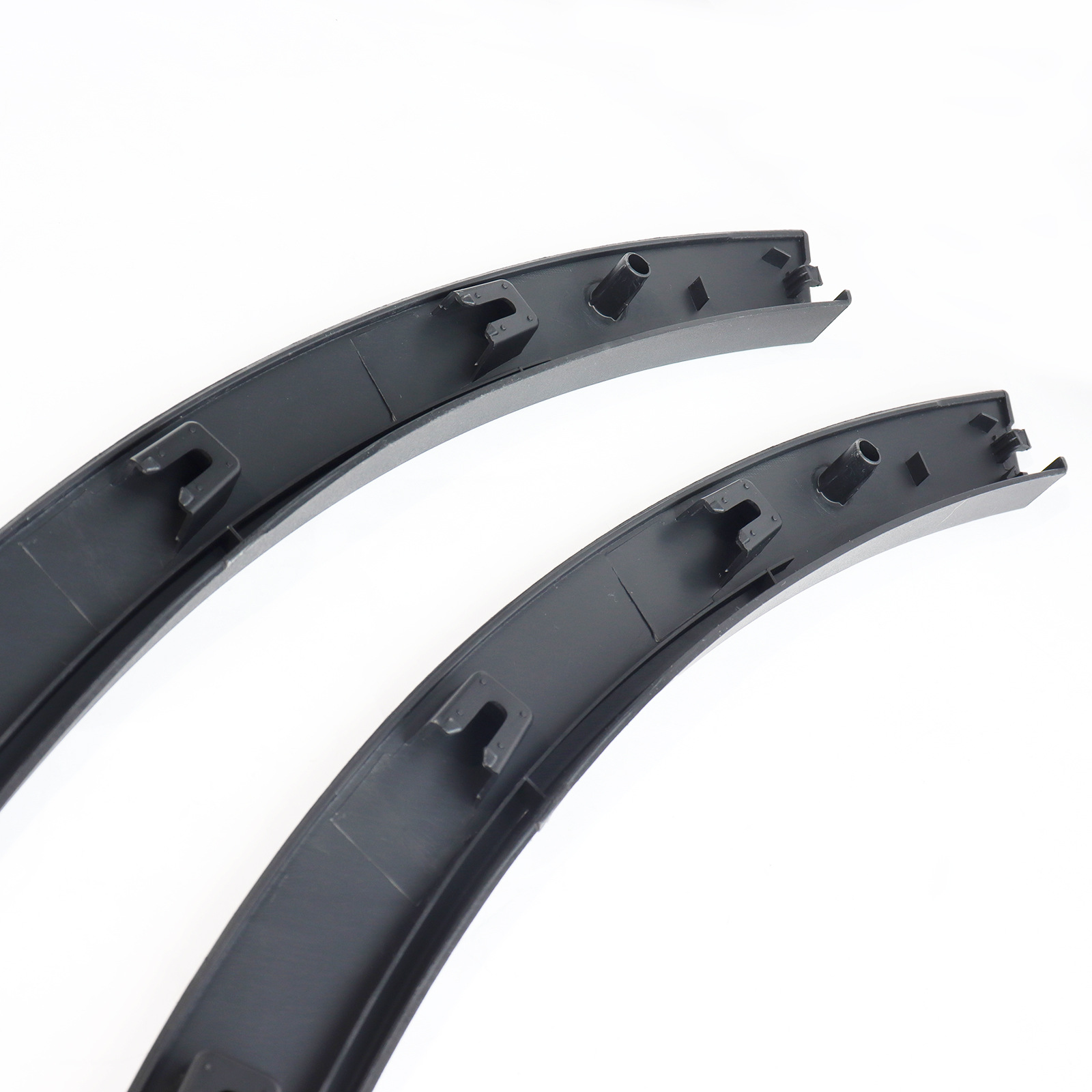 适用于路虎 现货 汽车前轮眉 前轮眉无孔 左 lr036053 库存充足