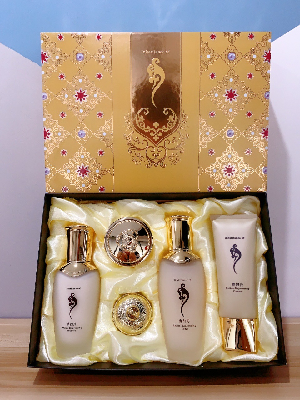 贵妇丹五件套补水滋润水油平衡清爽不油腻天气丹补水五件套