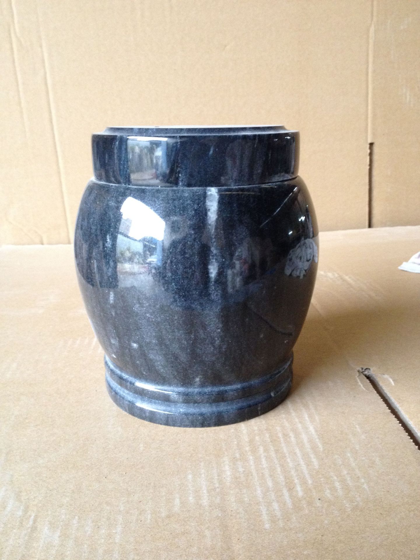 厂家供应 骨灰罐骨灰盅云石盅 大理石云石骨灰盅 祭祀用殡葬用品