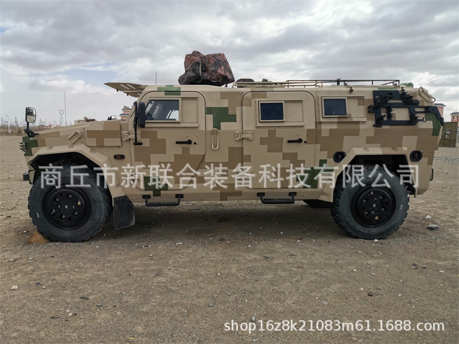 猛士csk181/131防护突击车6人10人猛士支援车指挥车车衣篷布