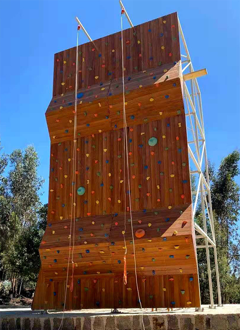 奇乐厂家定制旅游景区室外攀爬木制攀岩墙户外木制攀岩墙厂家设计