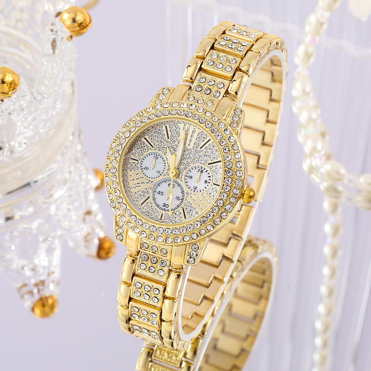 跨境新款奢华腕表女士满天星钻钢链手表时尚流行聚宝盆镶钻手表女