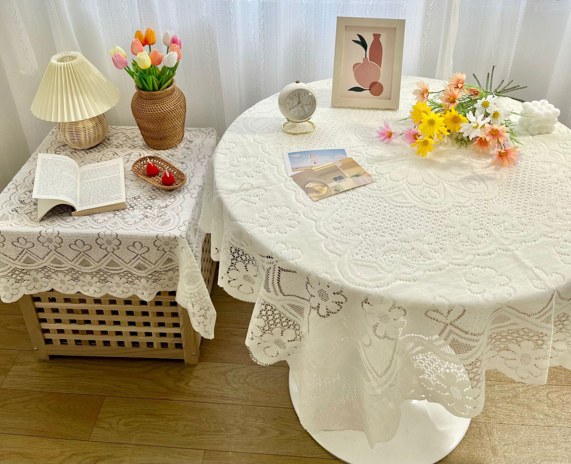 Lace Tablecloth Ins Vintage Crocheted round Table Square Tablecloth Coffee Table Bedside Table Sofa Refrigerator Dustproof Cover Towel