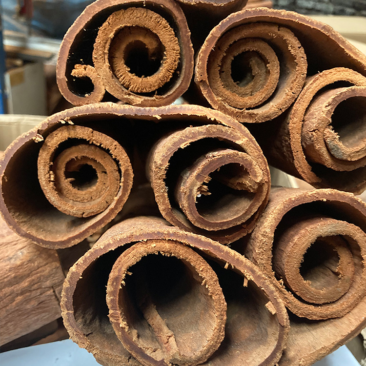 紫油桂 紫油肉桂 480元/公斤 味浓浑厚 产地