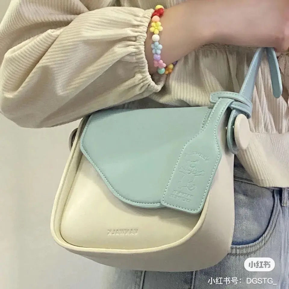 海边日记 原创复古感斜跨包女纯色马鞍包歪歪单肩包包