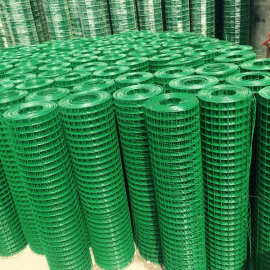 荷兰网包塑铁丝网圈山养殖围栏绿色方孔焊接网家用养鸡鸭丝网优惠