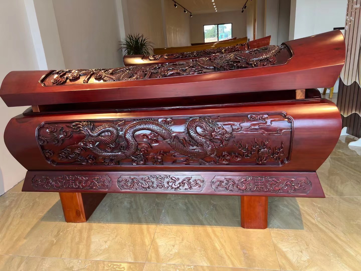 北方实木棺材柏木寿材殡葬木盒寿棺寿木松木寿枋棺木厂家批发