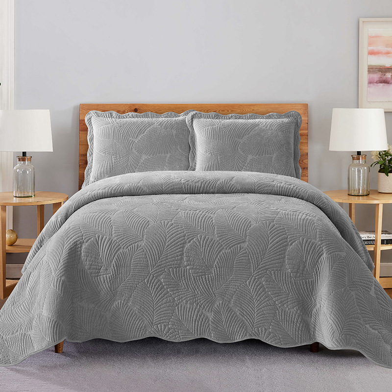 Cross-Border Computer Embroidery Plain Quiltedtextiles Three-Piece Flannel Fabric Warm Fitted Sheet Double Sided Embroidery Quilted Bed Cover