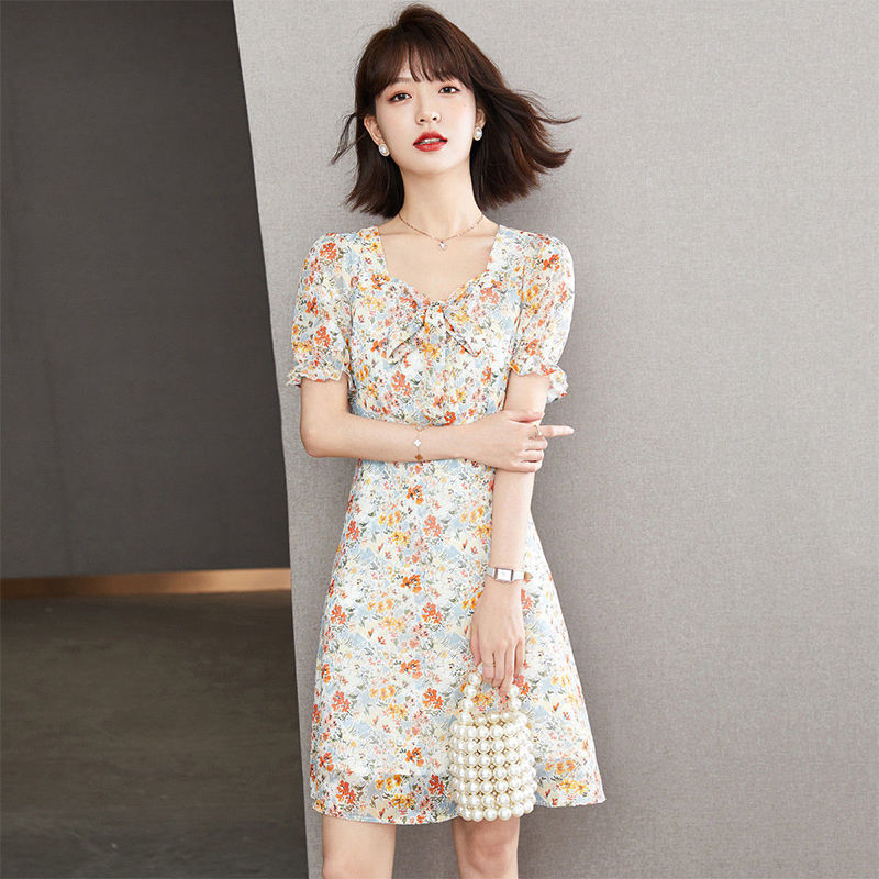 小个子短裙子女夏季新款雪纺收腰显瘦超仙a字洋气碎花连衣裙