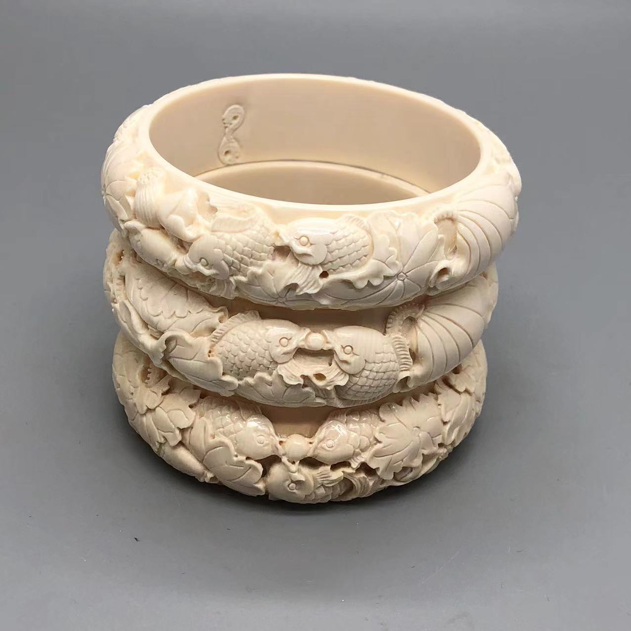 猛犸象牙雕刻手镯,题材多样,龙凤呈祥,莲年有鱼,花开