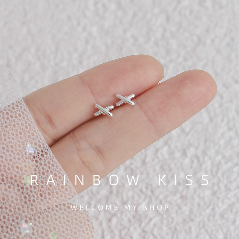 925 Silver Stud Earrings New Spring and Summer Small Douyin Online Influencer Popular Earrings Simple Fashion Female Student Night Market Stall