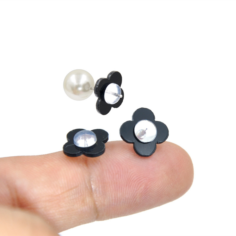 New Four-Leaf Clover Silicone Hamburger Earrings Earplug Black Acrylic Anti-Drop Anti-Allergy Earrings Back Plug Wholesale