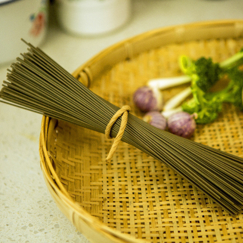 四川大凉山手工黑苦荞麦面条脂荞麦面代餐小麦粉挂面苦荞面-阿里巴巴