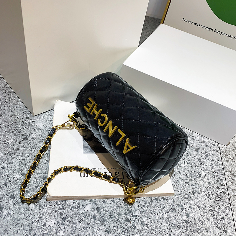 Autumn and Winter New Yuantong Bag Letter Pack Black Pu High-End Shoulder Bag Messenger Bag Texture Ins Women's Chain Bag