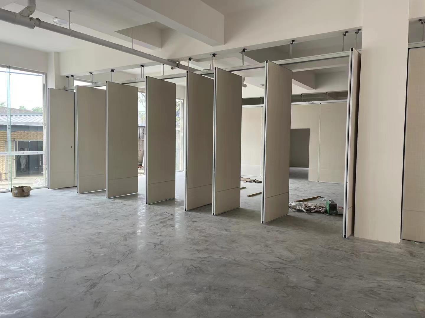 隔音酒店推拉门活动隔断办公屏风宴会厅移动高隔断折叠门隔断墙