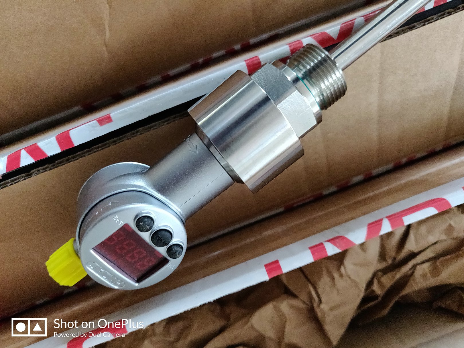 德国hydac液位传感器电子式液位开关hns322630730000