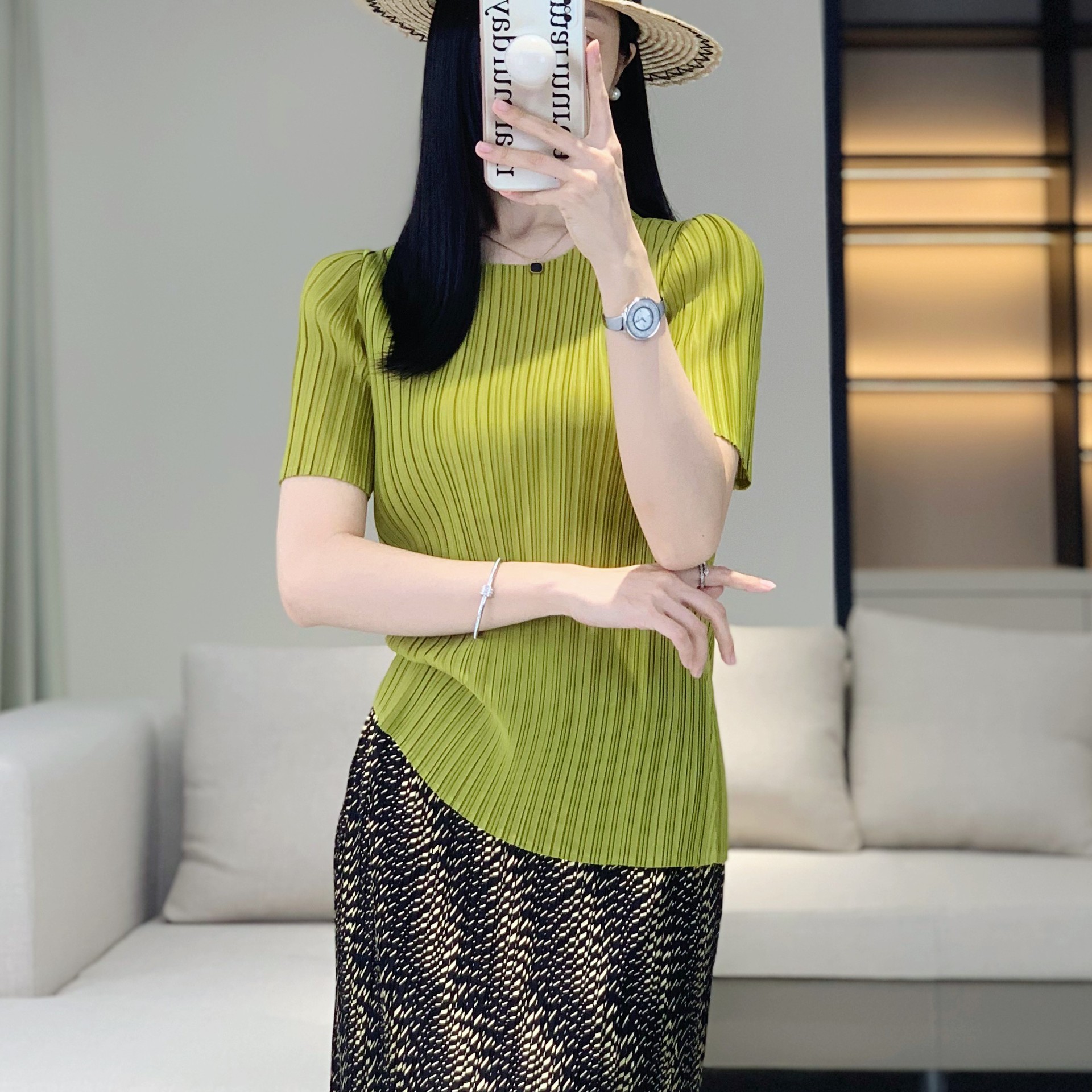 三宅褶皱短袖t恤女夏装新款宽松圆领弹力压褶打底衫百褶半袖上衣