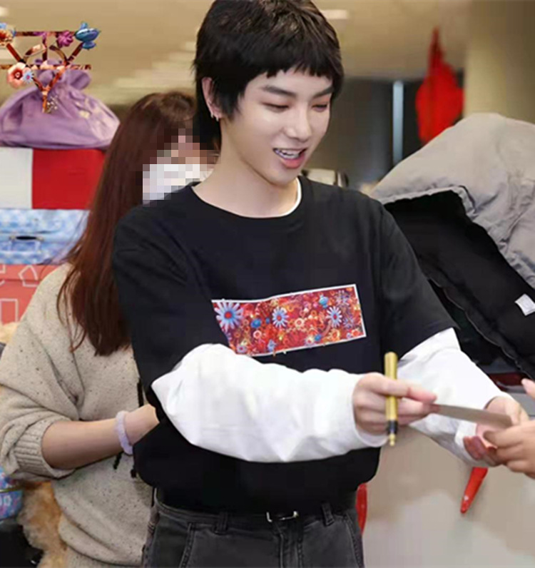 华晨宇同款衣服黑色印花假两件长袖宽松男女情侣学生打底衫