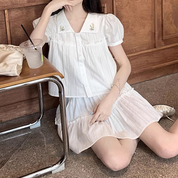meipin夏季清新甜美白色刺绣衬衫半裙两件套泡泡袖初恋套装女设计