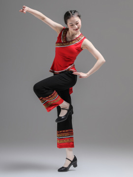 安徽花鼓灯舞蹈服丰收无袖套装女胶州秧歌服装跳舞演出安徽剧场