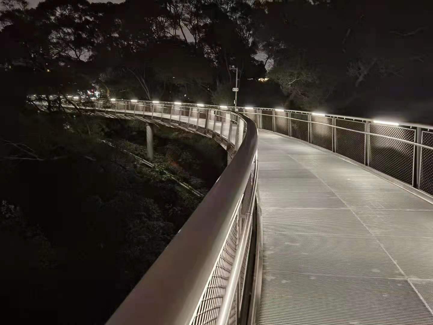 弧形面扶手射灯楼梯扶手灯嵌入式栏杆小射灯护栏灯led护栏射灯