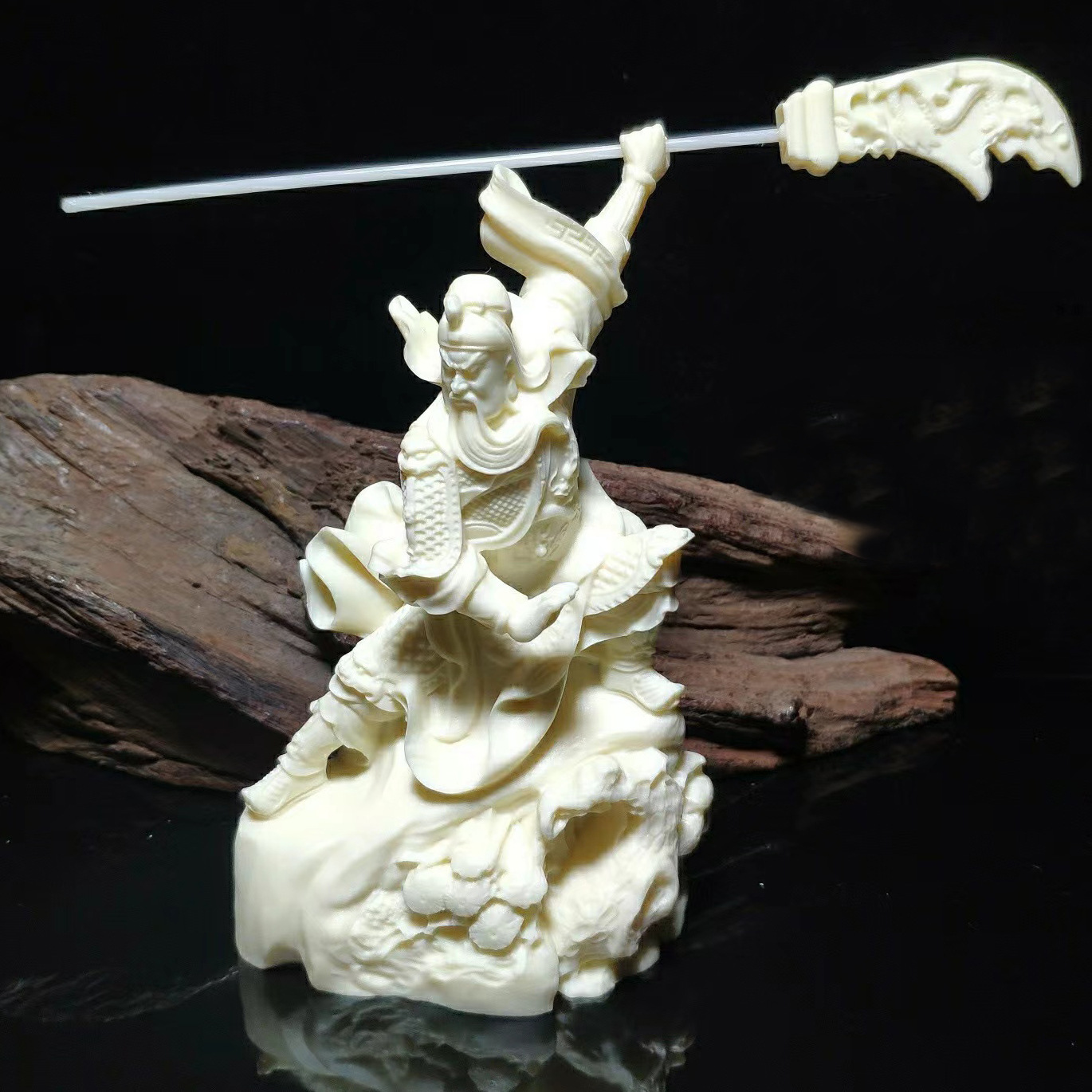 象牙果雕刻镇宅威武关公摆件 家居客厅武财神个性创意工艺装饰品