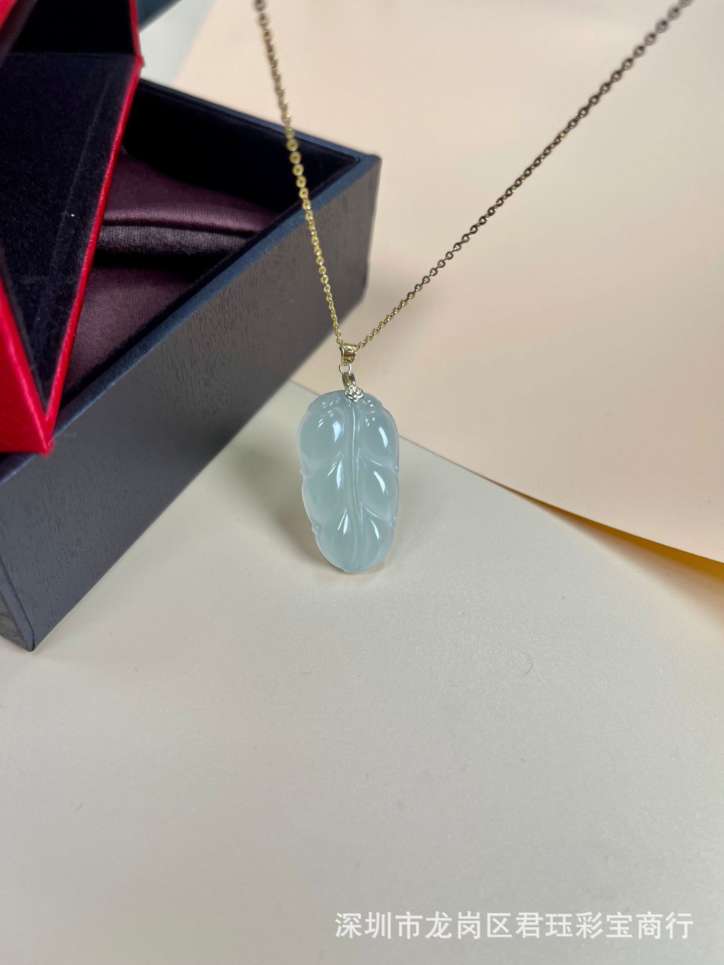 0成交0件18k金枝玉叶吊坠彩金树叶au750百搭造型锁骨链女妈妈情人节送