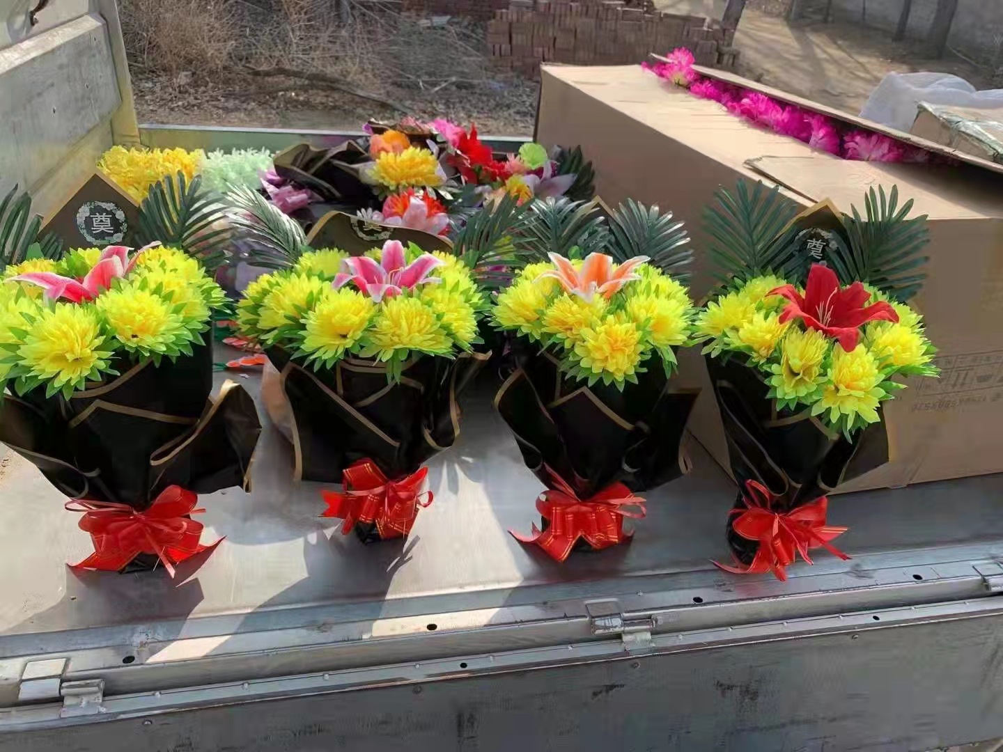 清明手捧花 千顺殡葬祭祀墓碑花 小花圈 花莲 量大从优