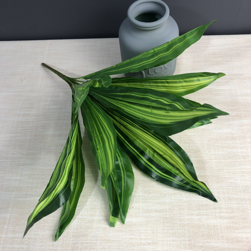 12叶巴西叶 仿真巴西叶仿真塑料草室外植物草仿真小草植物墙草