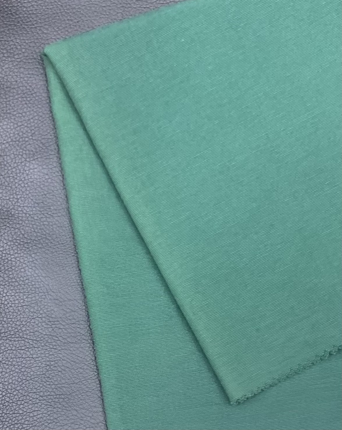 厂家现货供应 天丝棉面料 女装春夏上衣t恤吊带连衣裙休闲服布料