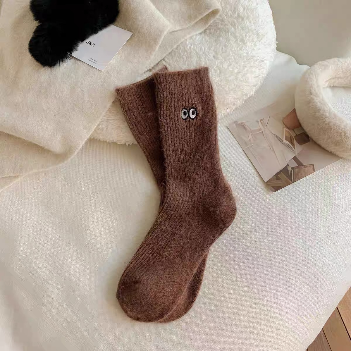 Socks Women's Autumn and Winter Small Eyes Tube Socks Fleece-Lined Warm Comfortable Funny Fluffy Socks Simple All-Match Maillard Style