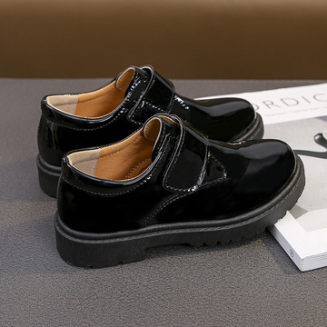 男童皮鞋黑色女童表演鞋春秋款小女孩软底英伦风儿童系带演出皮鞋