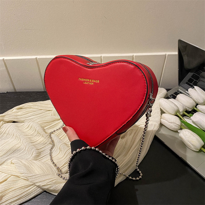 Small Bag Women's Bag 2023 Summer New Fashion Peach Heart Chain Bag Korean Style Sweet Western Style Shoulder Messenger Bag Wholesale