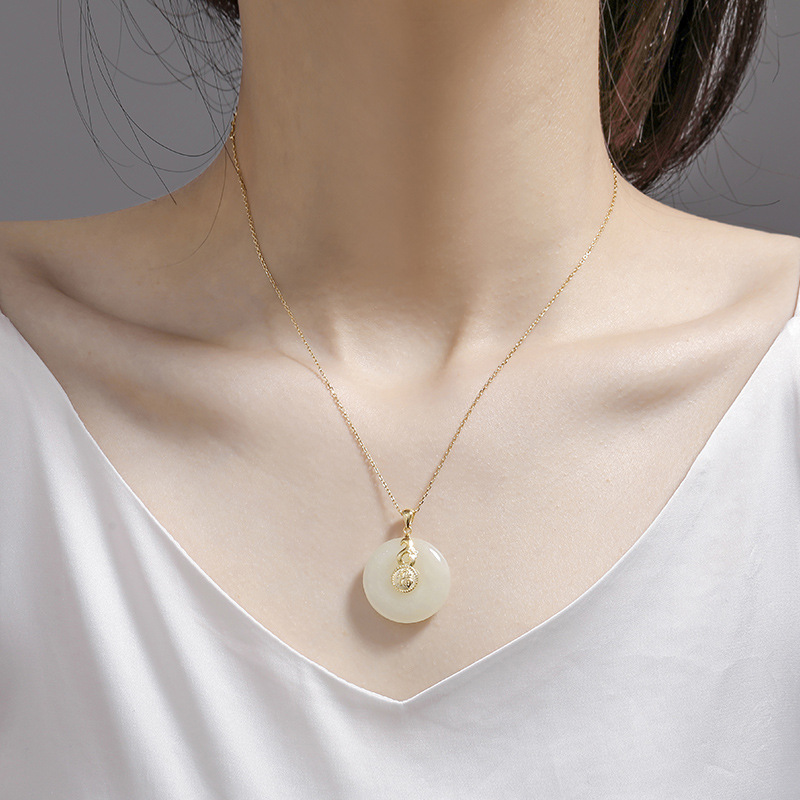 宝艺龙s925纯银天然和田玉平安扣吊坠时尚气质高级感项链女锁骨链