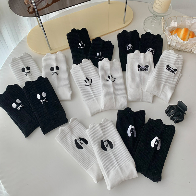 黑白刺绣表情包袜子女春秋季搞怪简约卡通小狗学院风潮流韩版长袜