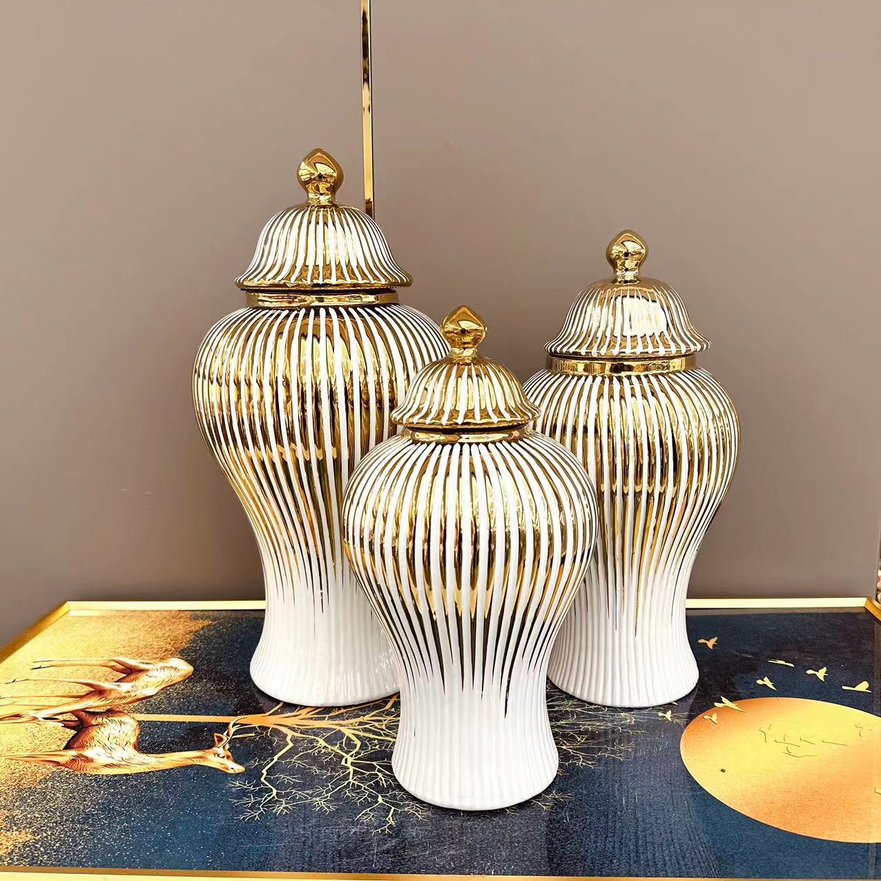 Ceramic Light Luxury Electroplating Temple Jar European Flower Vase Crafts Decoration Hallway Soft Outfit Decorative Storage Jar