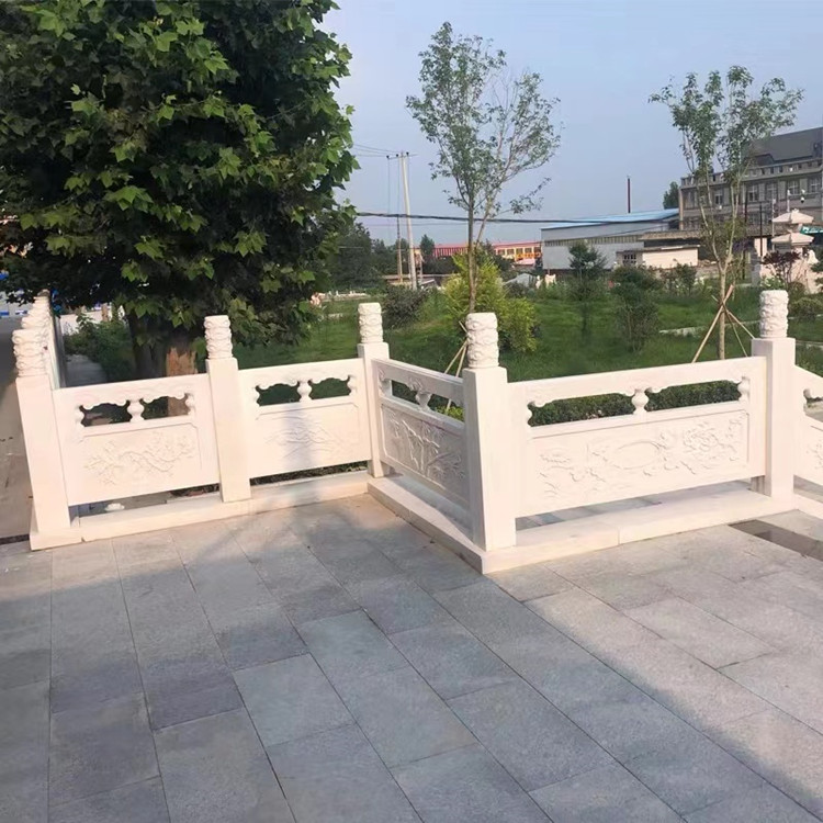0成交0米厂家批发汉白玉石栏杆景观大桥花岗岩石栏板河边草白玉石雕
