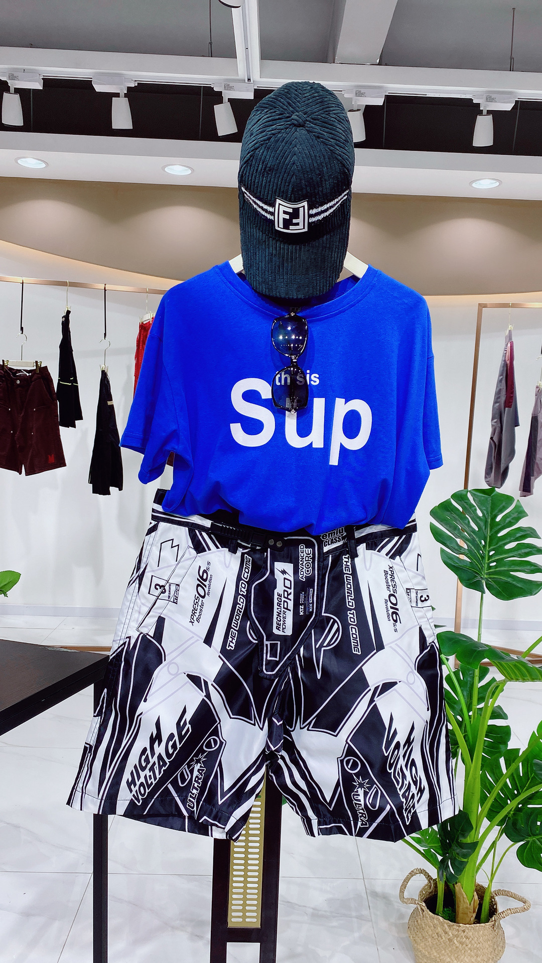 杭州四季青女装 inxx裤子高街潮流品牌折扣女装 走份批发拉夏贝尔