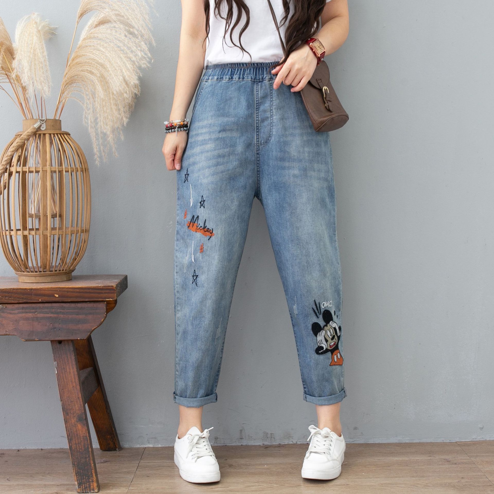 直筒牛仔裤女士裤子2021夏季新款宽松五角星刺绣高腰牛仔裤女批发