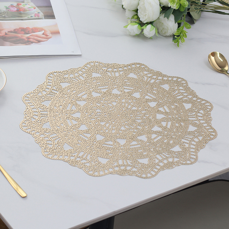 Placemat Gilding PVC European Lace Pattern Hollow Decorative Placemat PVC Waterproof Oil-Proof Stain-Resistant Scratch-Resistant Heat Proof Mat