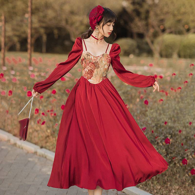 小众古风文艺新款中国风新年战袍拜年衣服女装红色过年喜庆回连