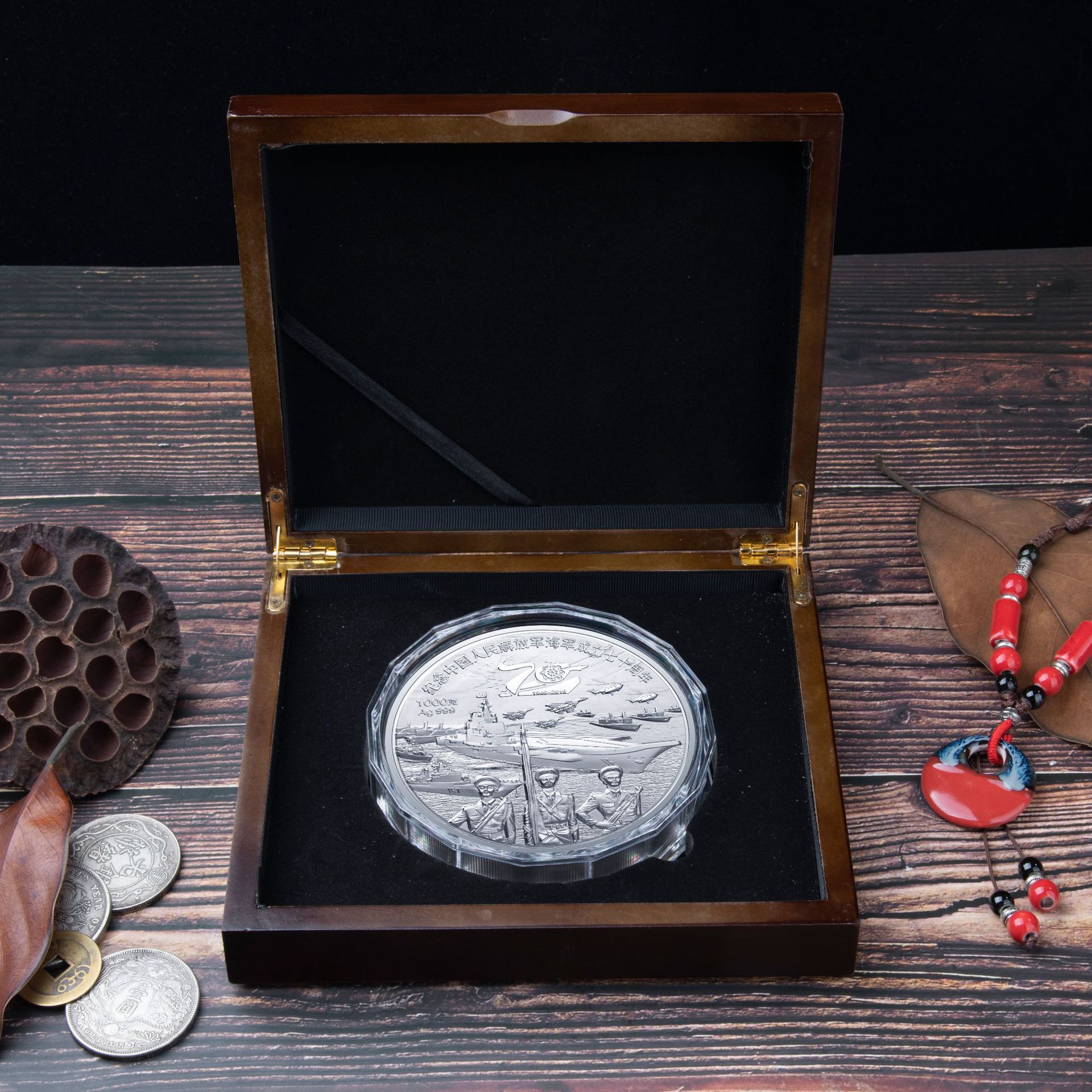 批发海军成立周年纪念币深海利剑一公斤银盘纪念章新媒体客户合作