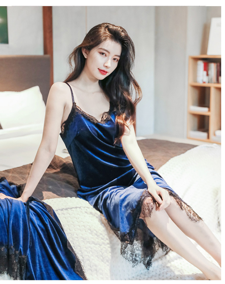 新款金丝绒睡衣女秋冬季长款睡袍吊带蕾丝裸背睡裙性感妩媚家居服